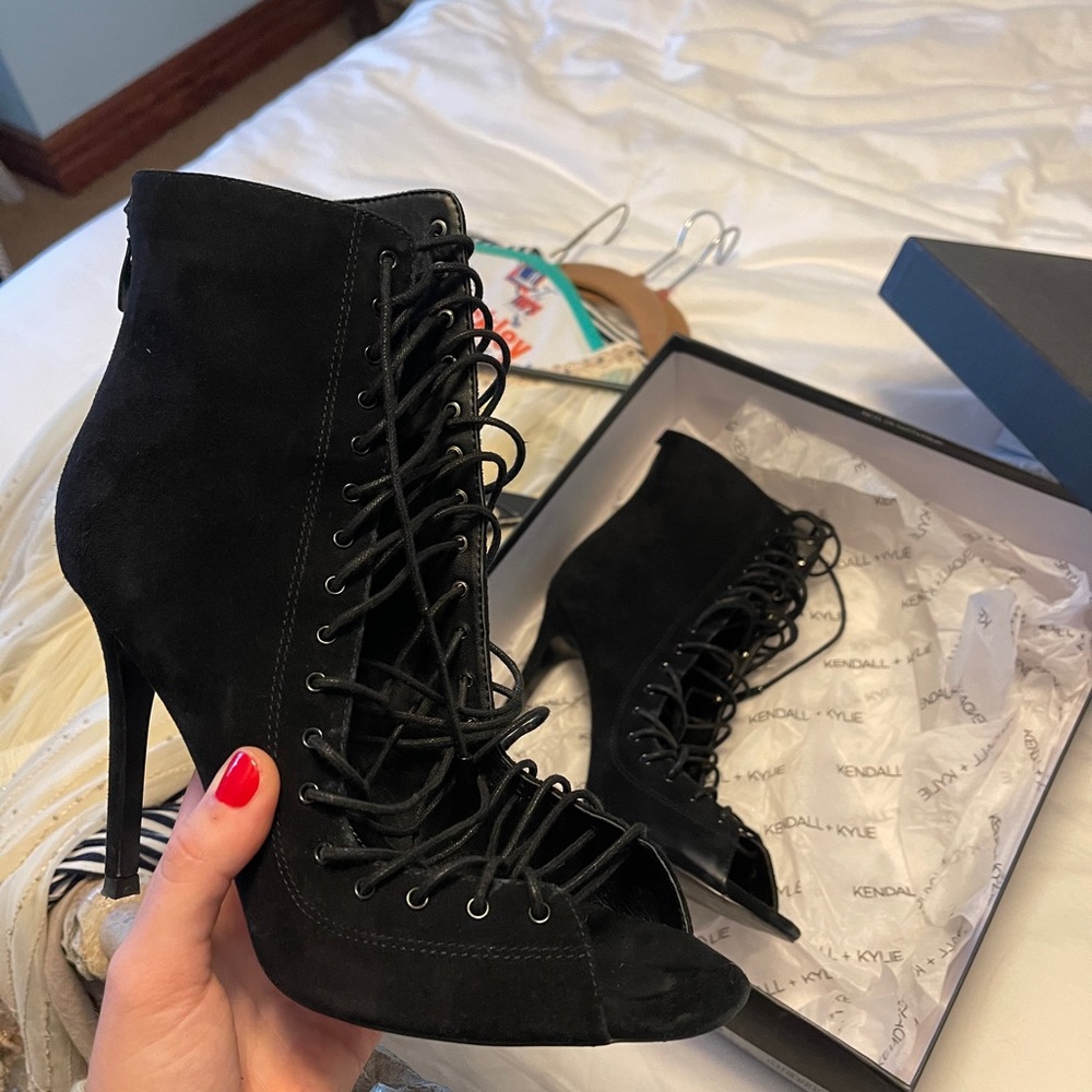 Shoes - Picture 1 of 1
